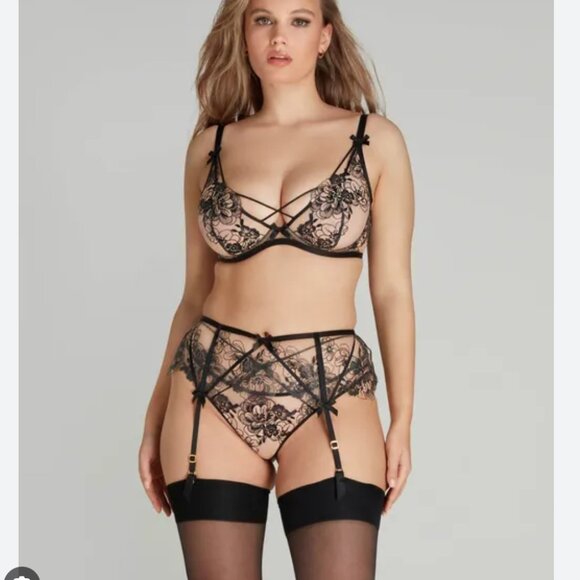 Agent Provocateur Kalia Black Set: 34A bra, sz2 garter, sz3 thong, sz3 panty